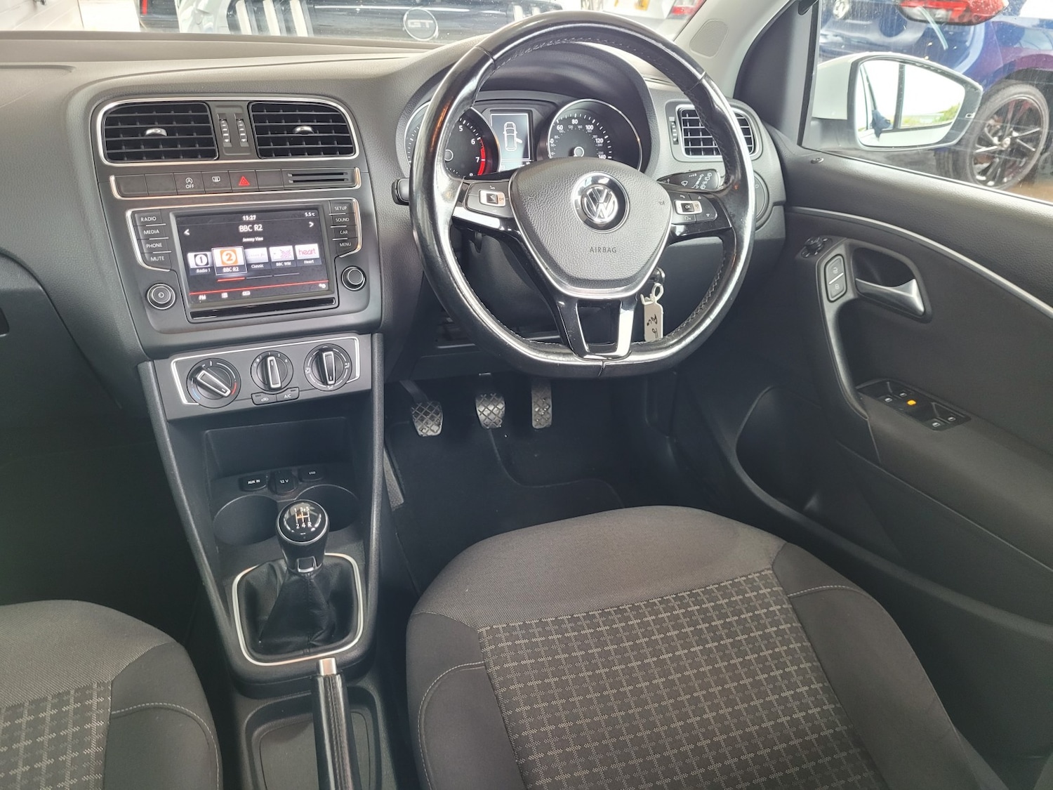 Used Volkswagen Polo 2016 for sale - 77610000: Photo 12