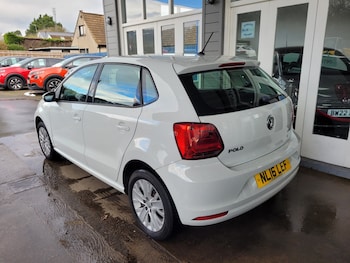 Used Volkswagen Polo 2016 for sale - 77610000: Photo