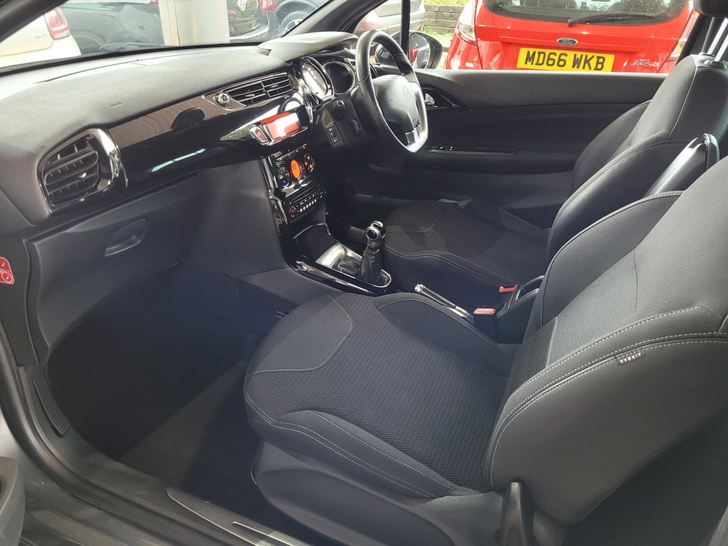 Used Citroen DS3 2014 for sale - 76706175: Photo 13