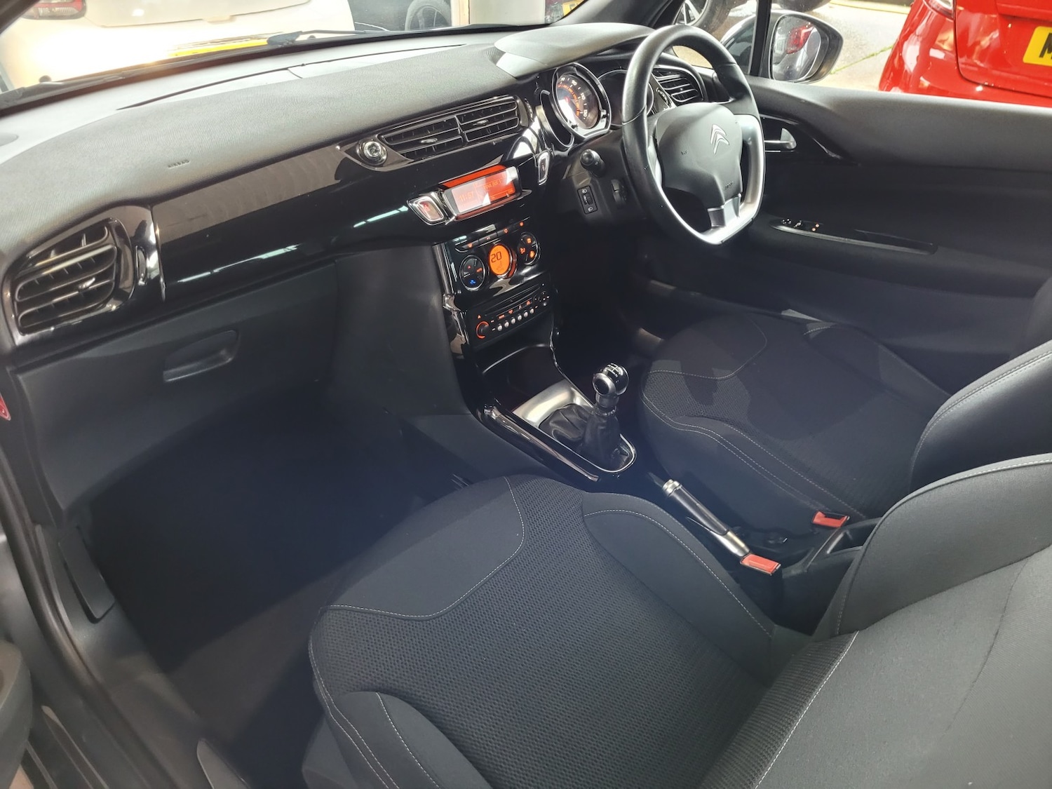 Used Citroen DS3 2014 for sale - 76706175: Photo 14