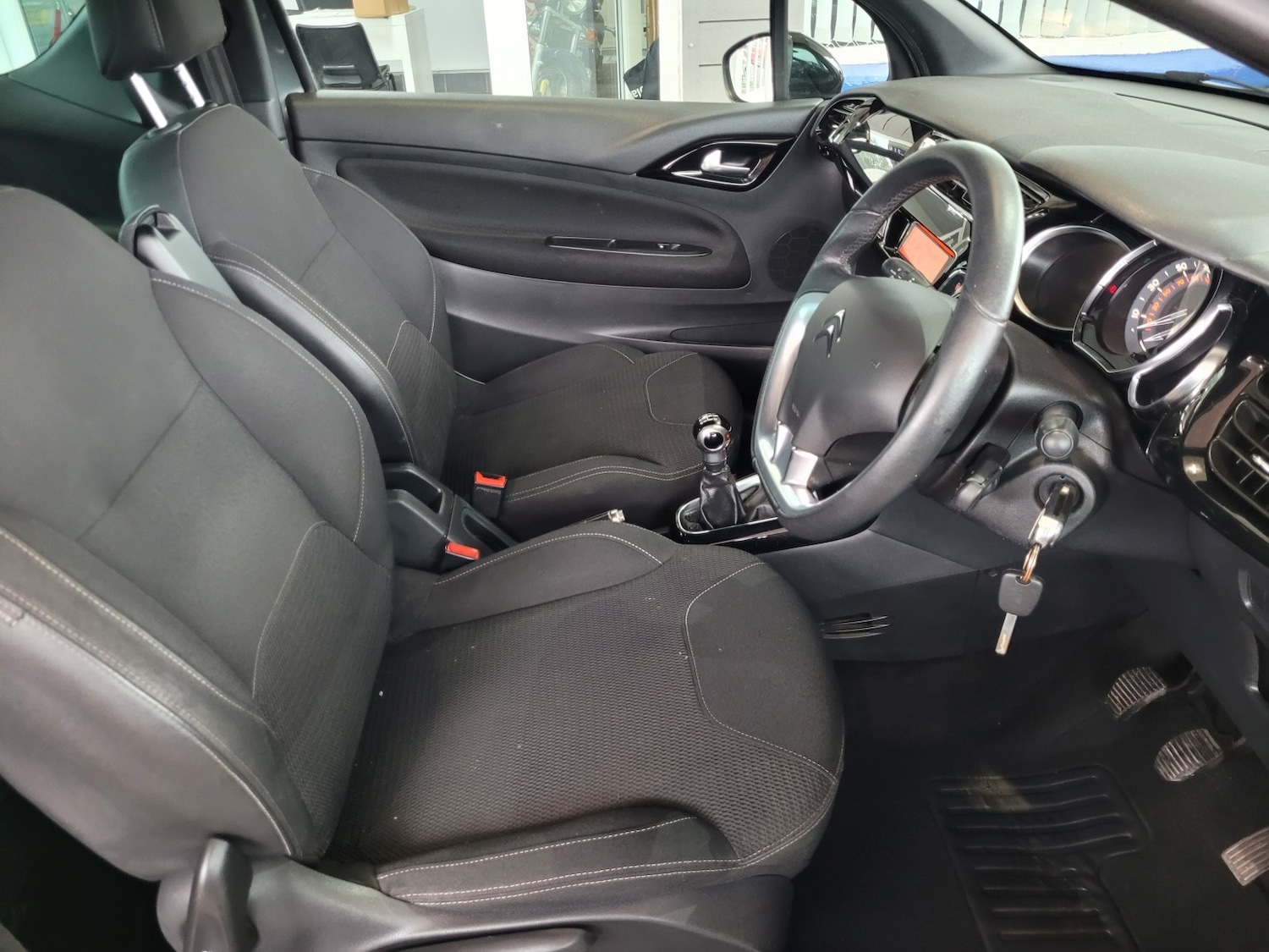 Used Citroen DS3 2014 for sale - 76706175: Photo 9