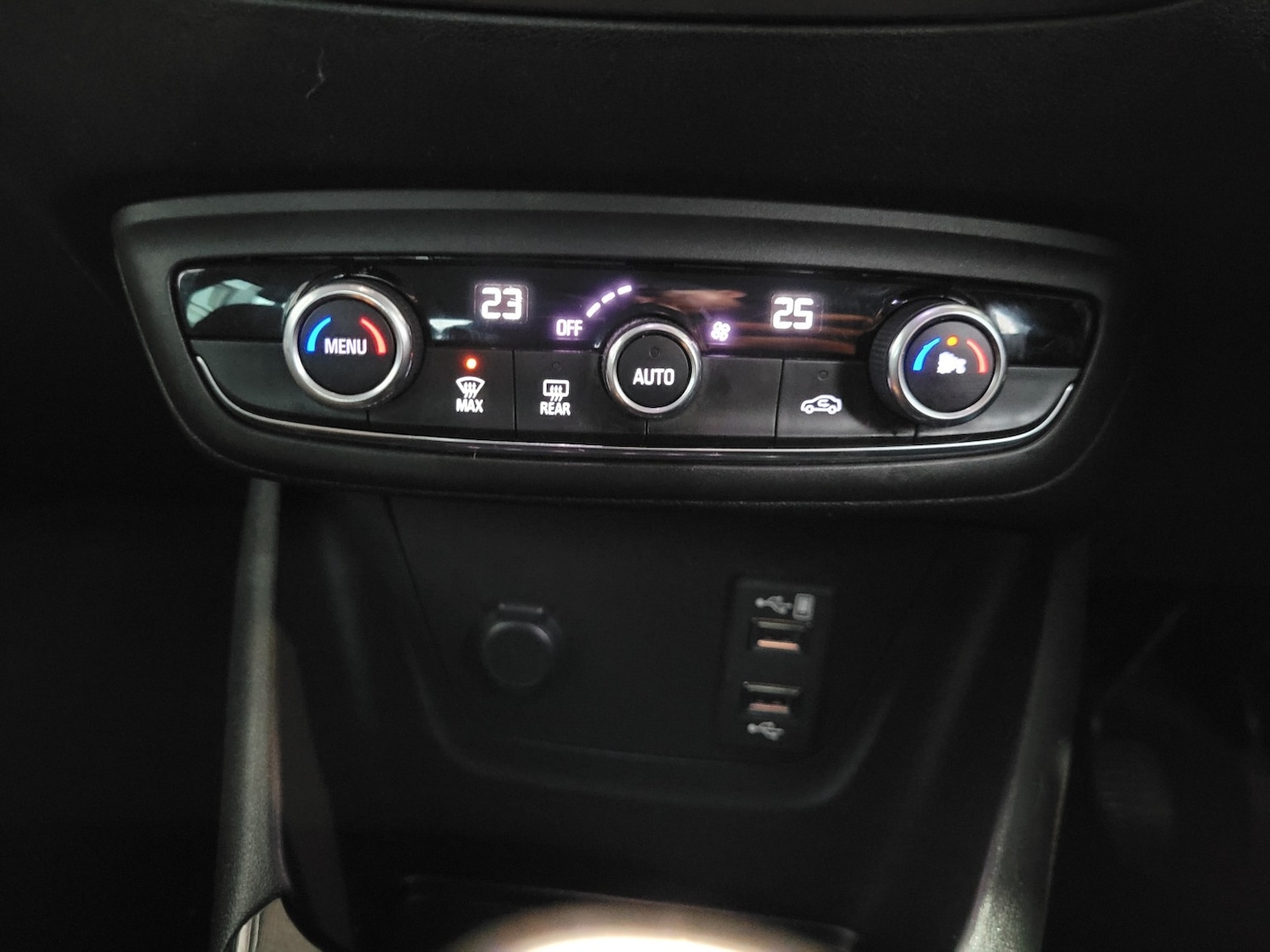 Used Vauxhall Crossland X 2018 for sale - 77277356: Photo 20