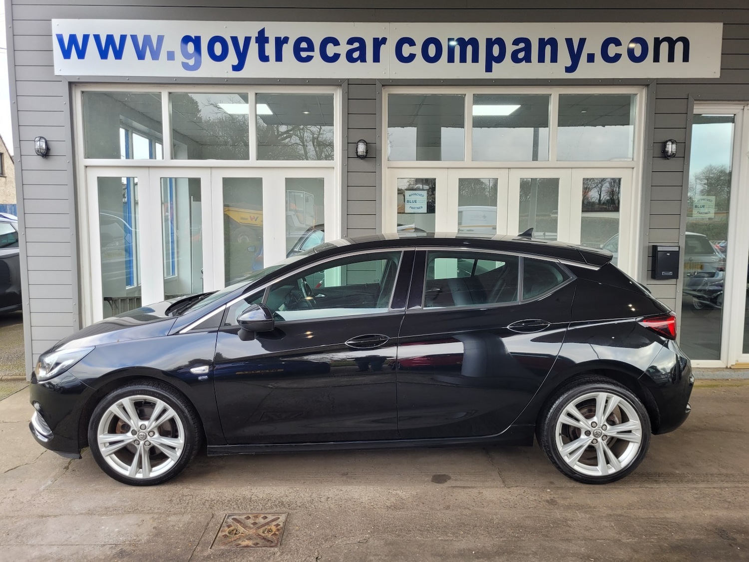 Used Vauxhall Astra 2018 for sale - 77656191: Photo 2