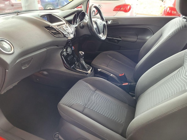 Used Ford Fiesta 2017 for sale - 74932300: Photo 13