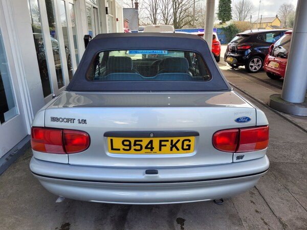 Used Ford Escort 1994 for sale - 66594730: Photo 22