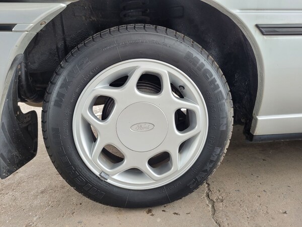 Used Ford Escort 1994 for sale - 66594730: Photo 38