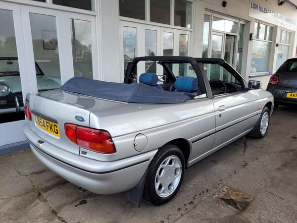Used Ford Escort 1994 for sale - 66594730: Photo 5