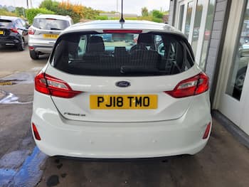 Used Ford Fiesta 2018 for sale - 79644424: Photo
