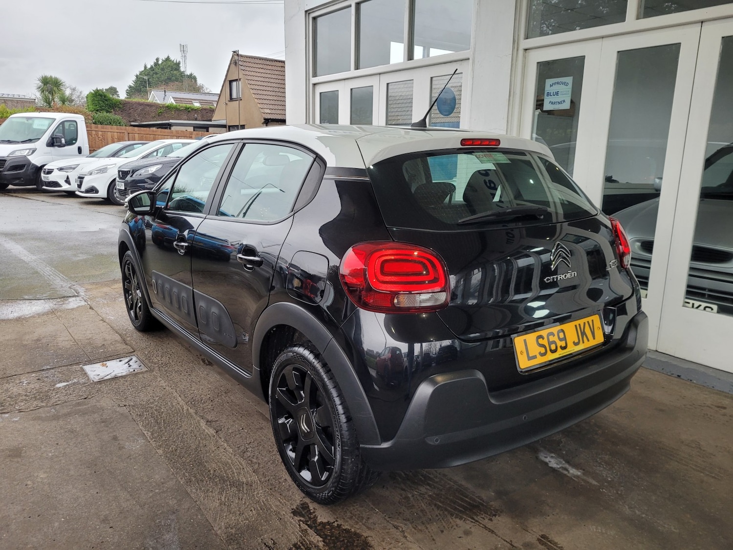 Used Citroen C3 2019 for sale - 76963374: Photo 3