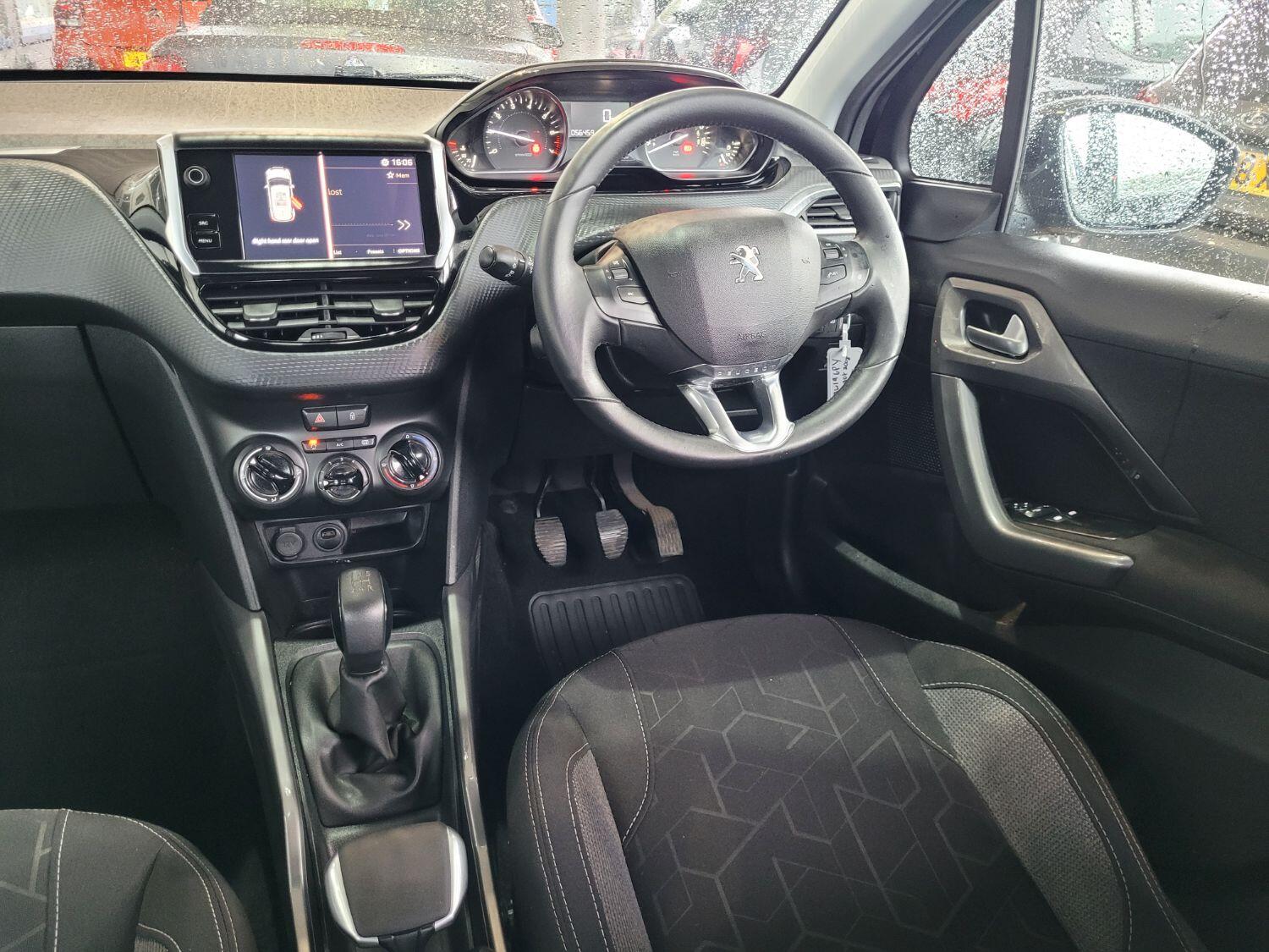 Used Peugeot 2008 2019 for sale - 76369289: Photo 11