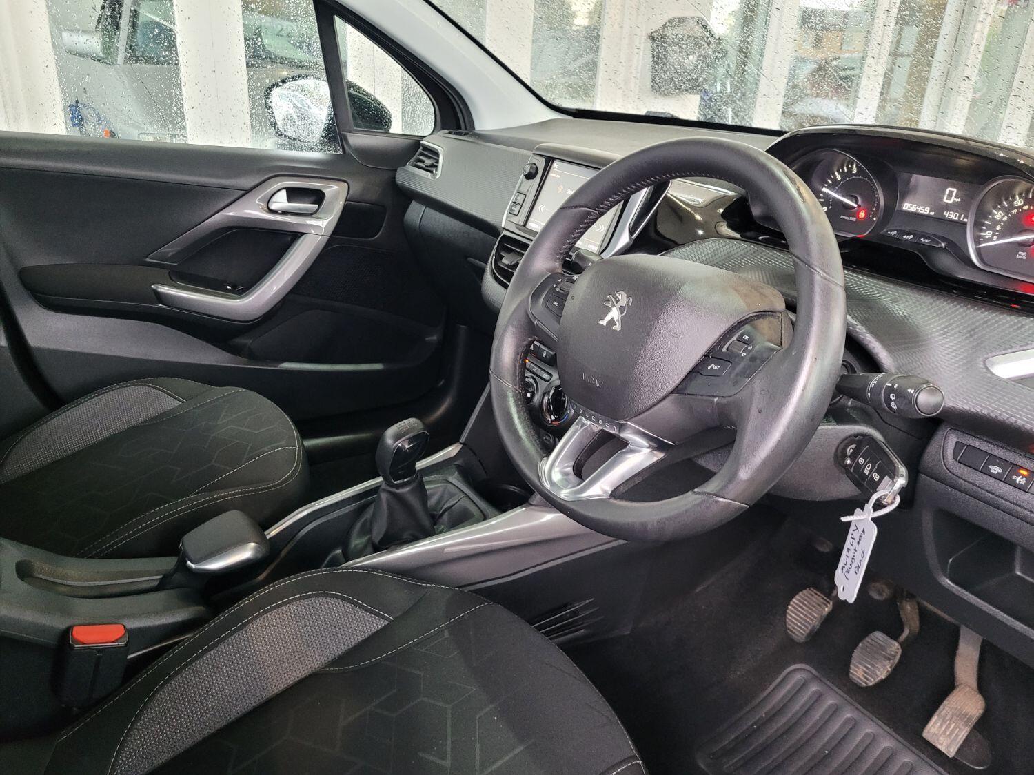 Used Peugeot 2008 2019 for sale - 76369289: Photo 13