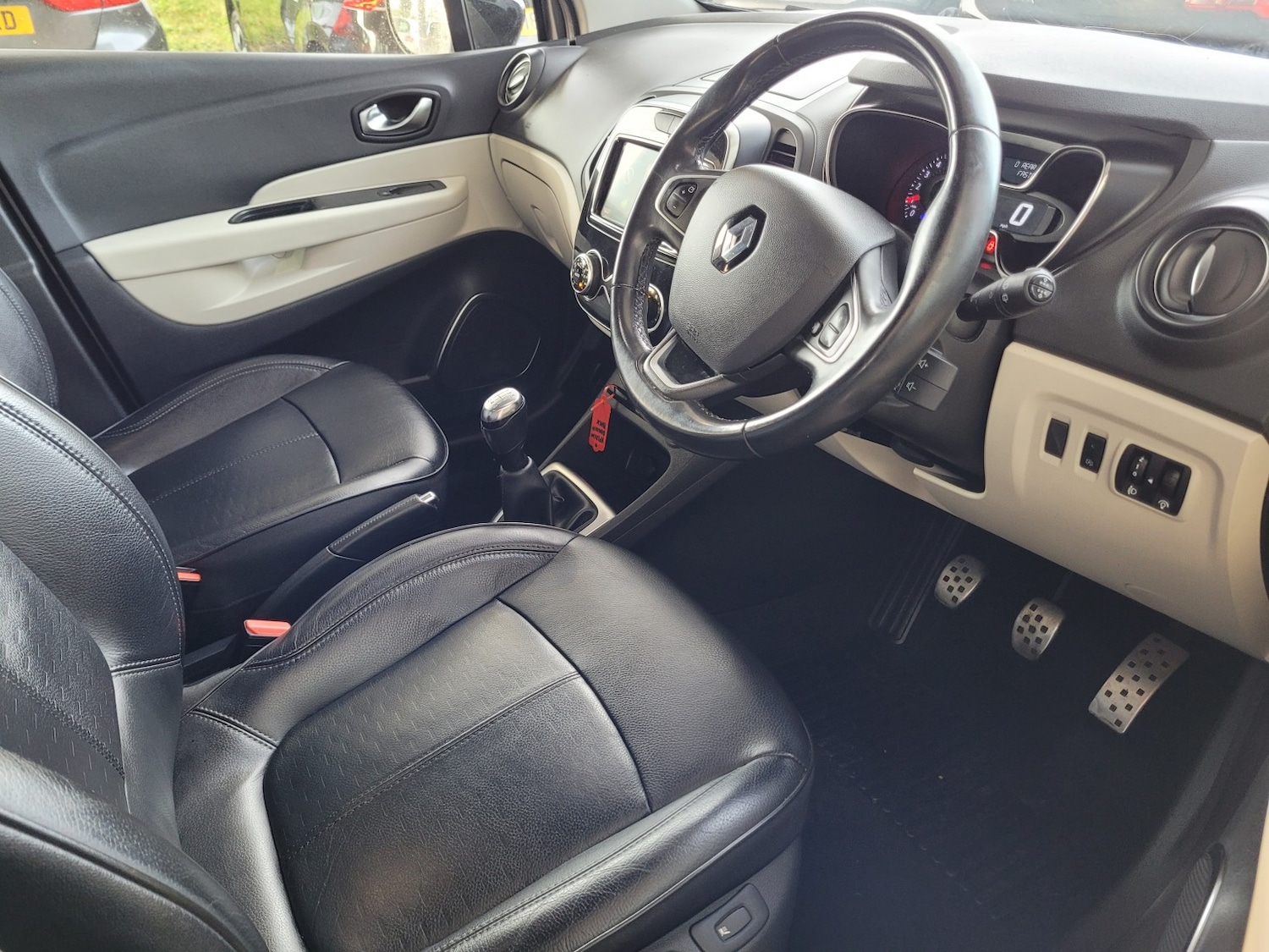 Used Renault Captur 2018 for sale - 76712371: Photo 10