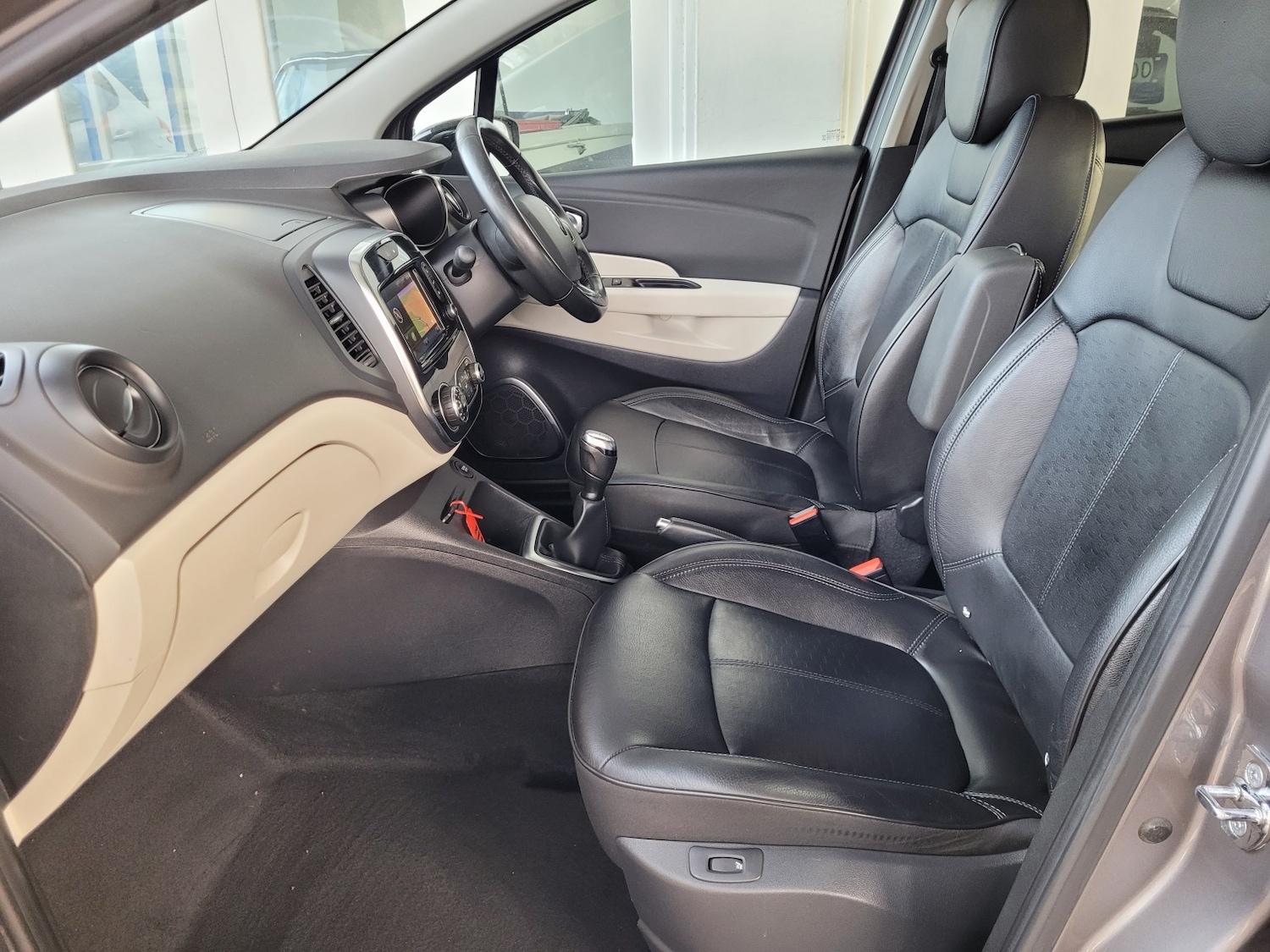 Used Renault Captur 2018 for sale - 76712371: Photo 11