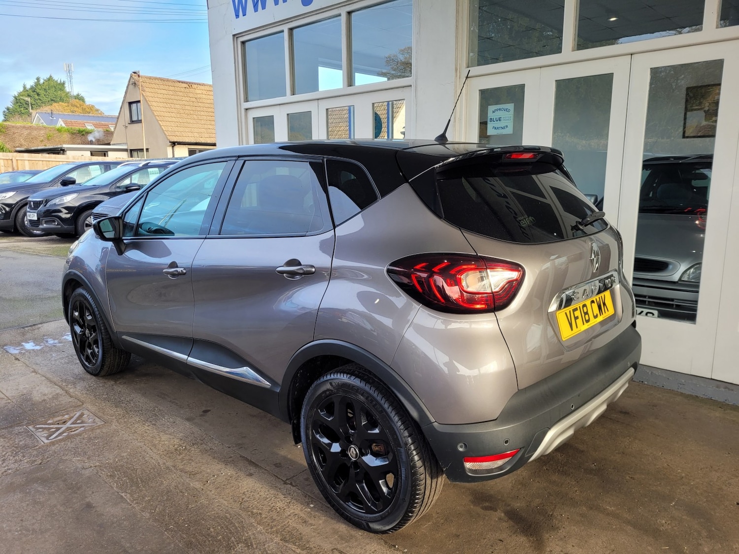 Used Renault Captur 2018 for sale - 76712371: Photo 3