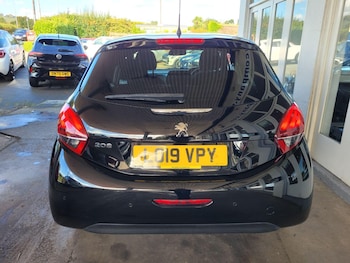 Used Peugeot 208 2019 for sale - 76082584: Photo