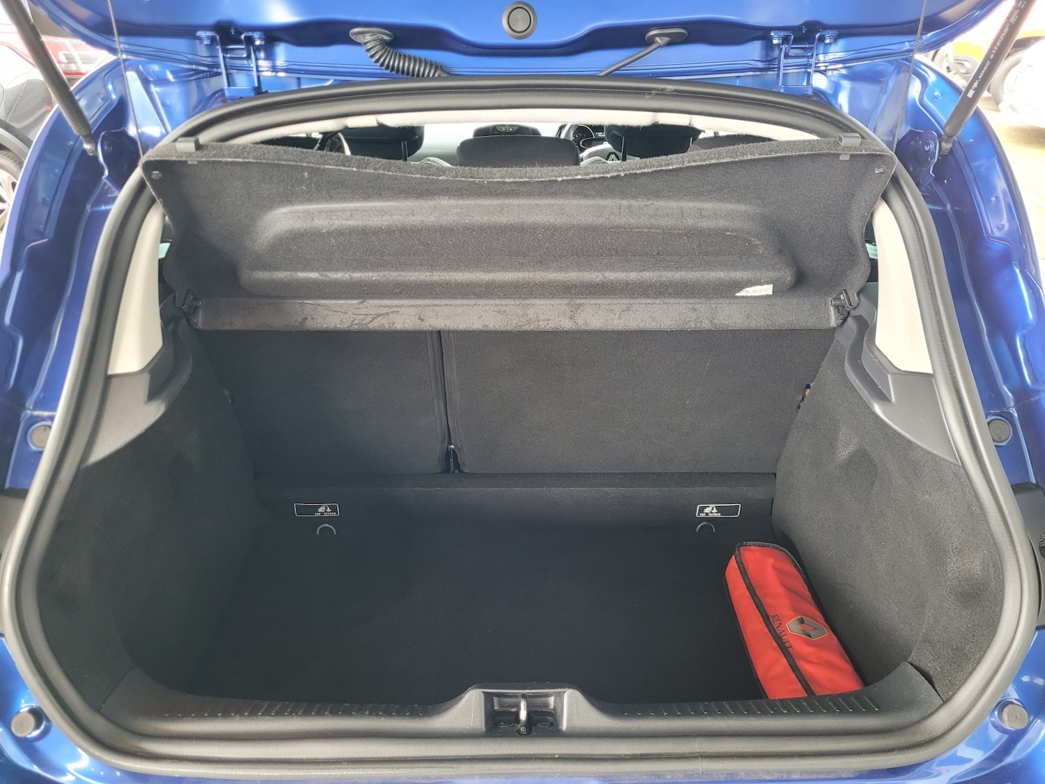 Used Renault Clio 2019 for sale - 78045699: Photo 19