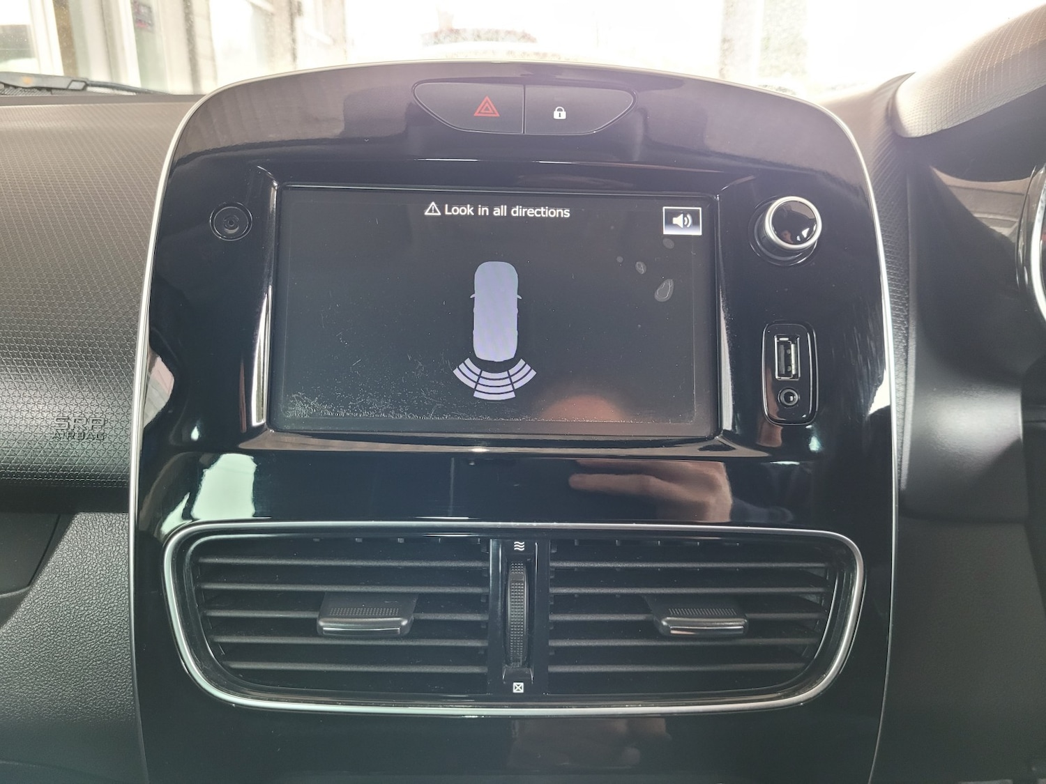 Used Renault Clio 2019 for sale - 78045699: Photo 24