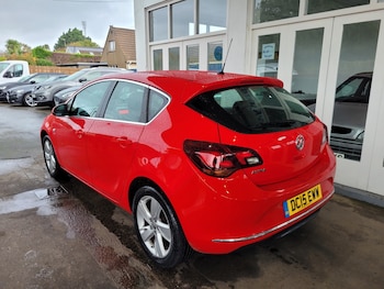 Used Vauxhall Astra 2015 for sale - 76431030: Photo