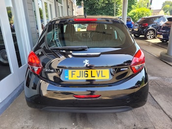 Used Peugeot 208 2017 for sale - 78987029: Photo