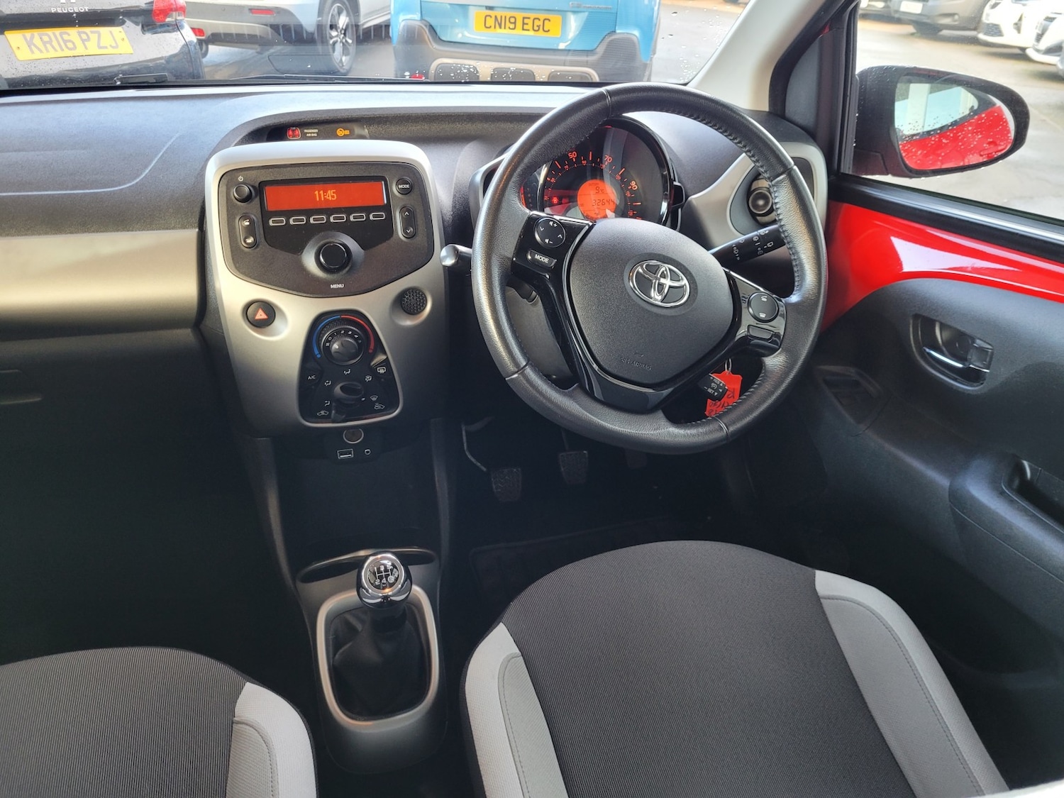 Used Toyota AYGO 2018 for sale - 76924460: Photo 10
