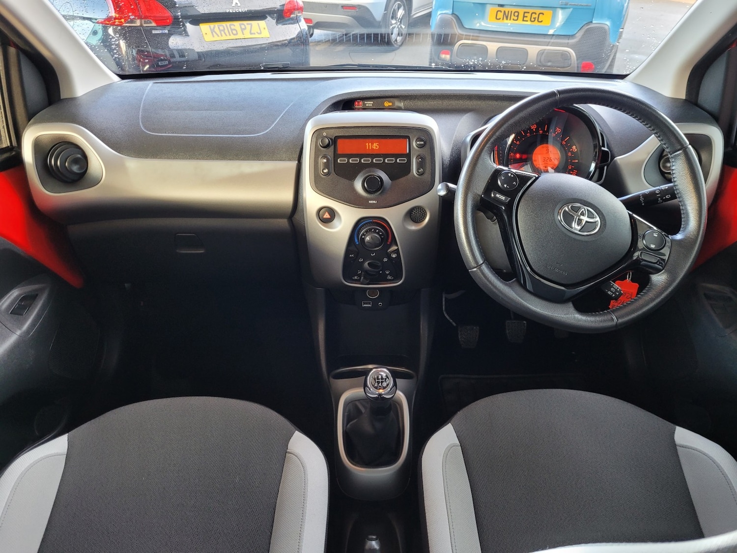 Used Toyota AYGO 2018 for sale - 76924460: Photo 11