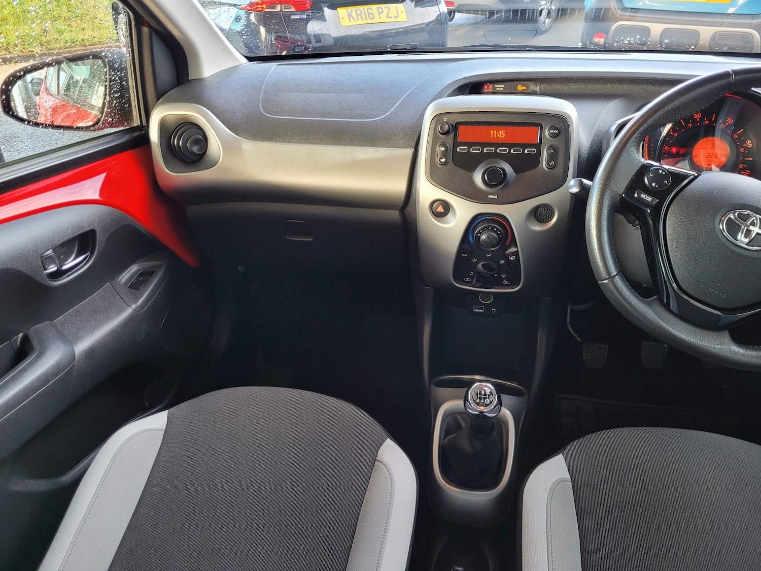 Used Toyota AYGO 2018 for sale - 76924460: Photo 12