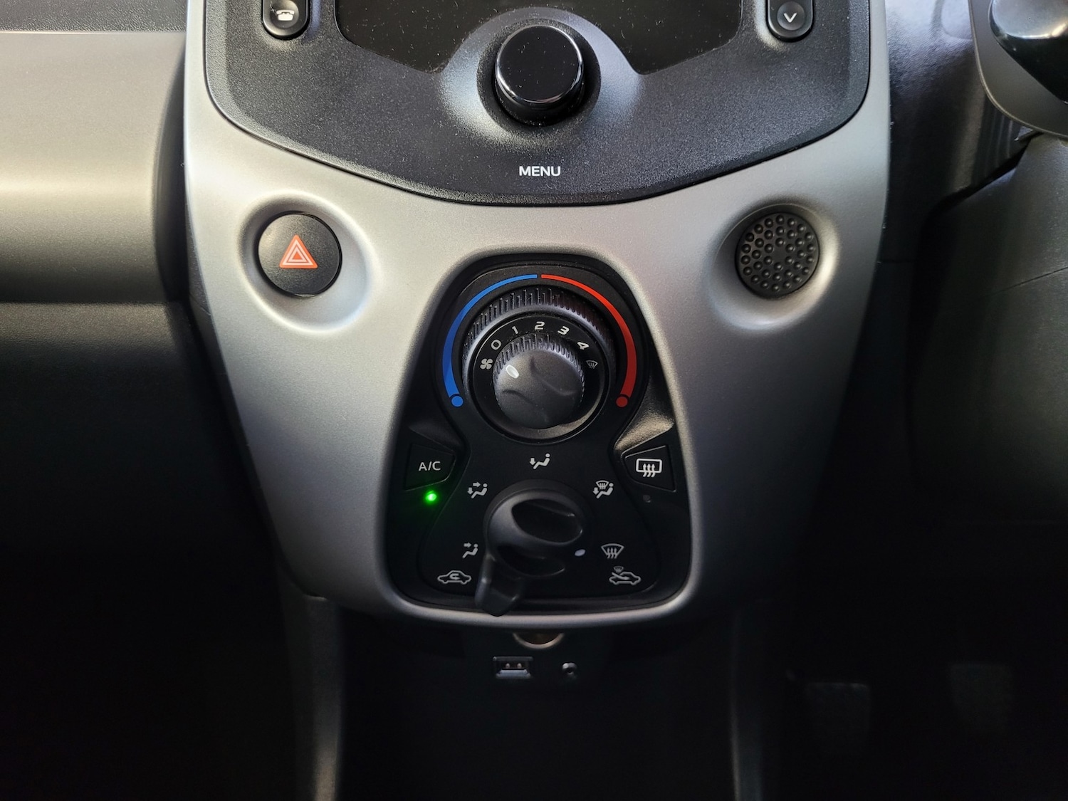 Used Toyota AYGO 2018 for sale - 76924460: Photo 18