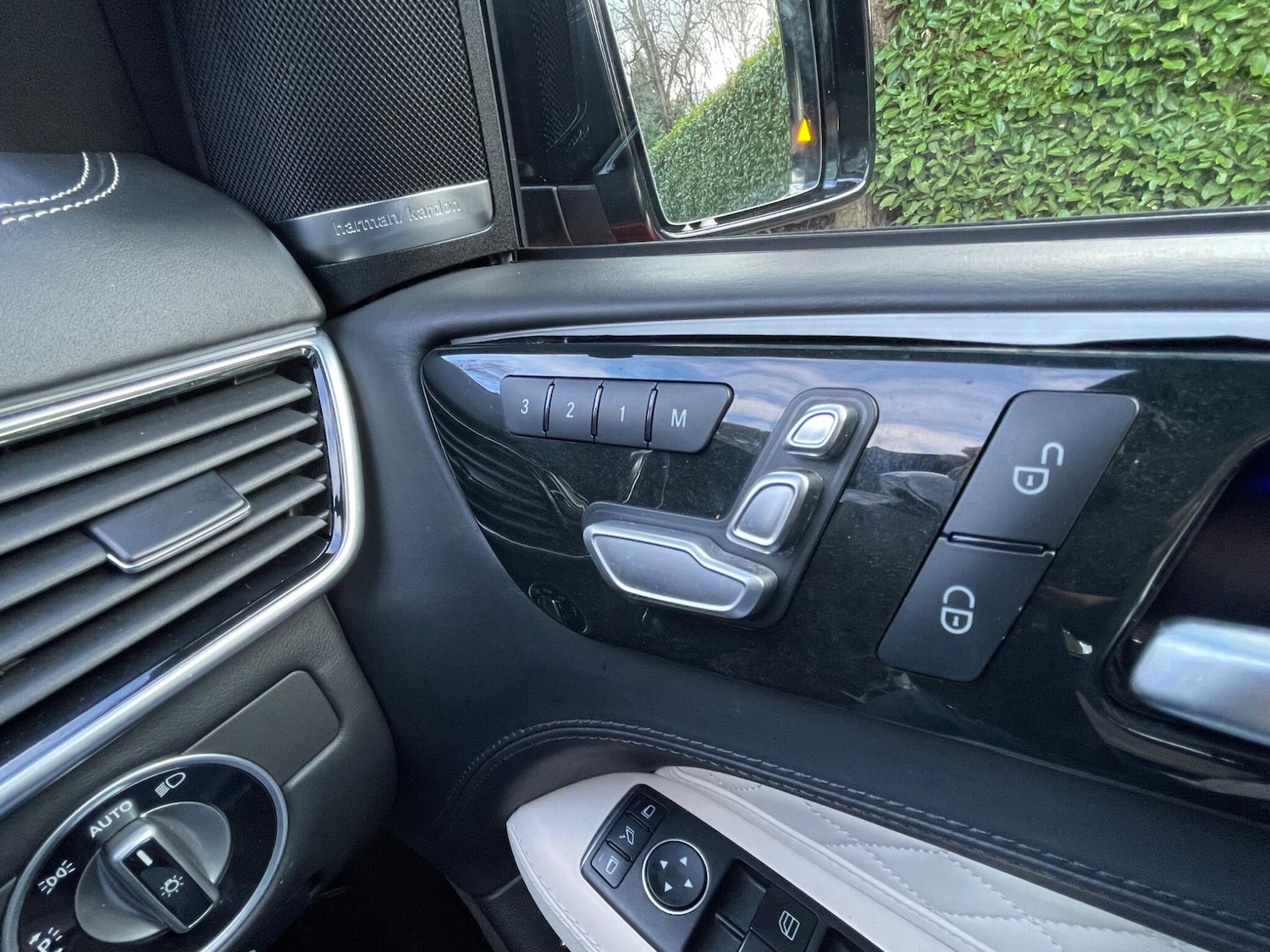 Used Mercedes-Benz GLS 2018 for sale - 77770485: Photo 48