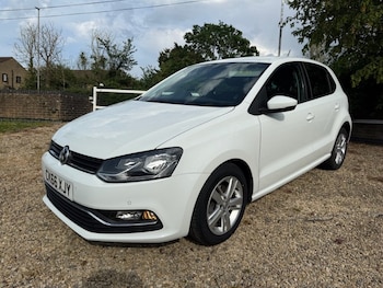 Used Volkswagen Polo 2016 for sale - 78645747: Photo