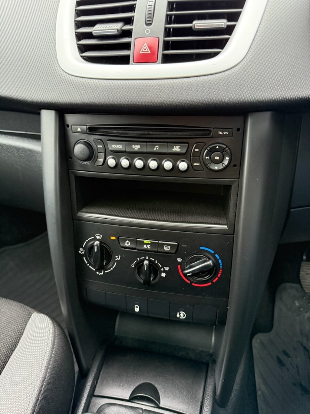 Used Peugeot 207 2008 for sale - 77139458: Photo 19