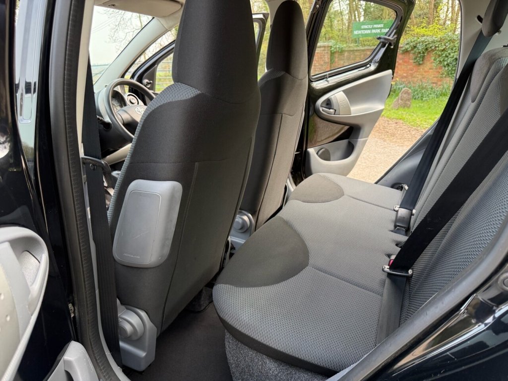 Used Toyota AYGO 2007 for sale - 77952670: Photo 24