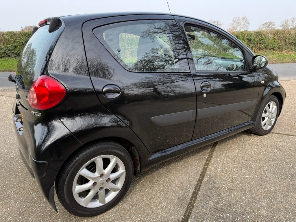 Used Toyota AYGO 2007 for sale - 77952670: Photo 27
