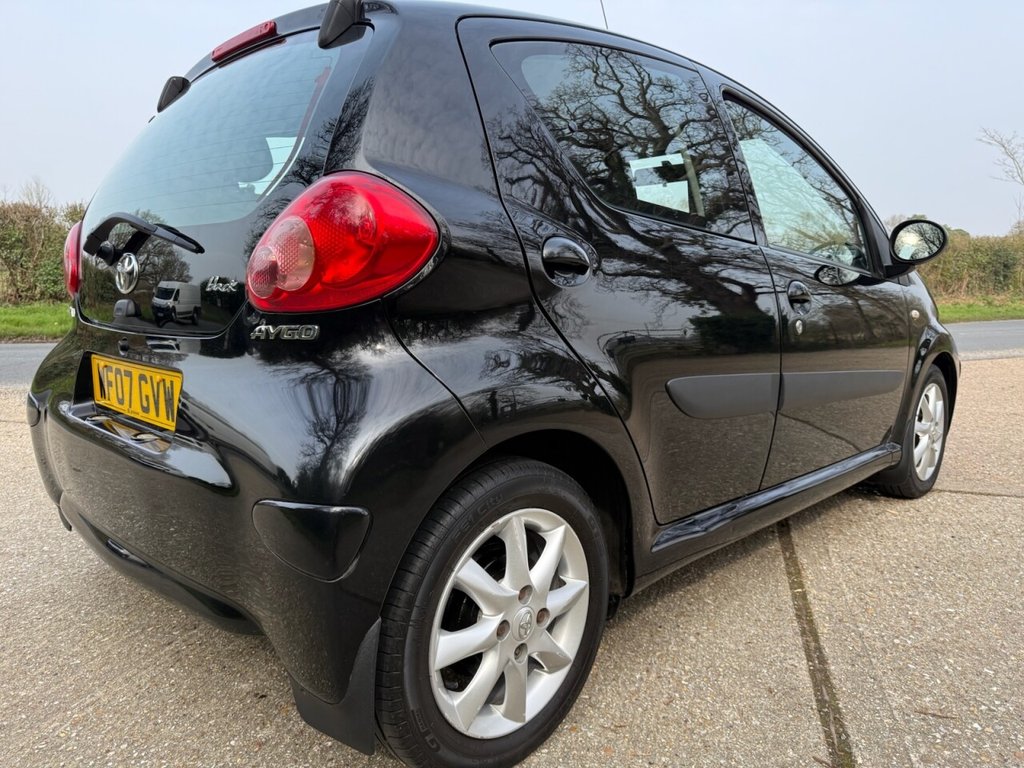 Used Toyota AYGO 2007 for sale - 77952670: Photo 6