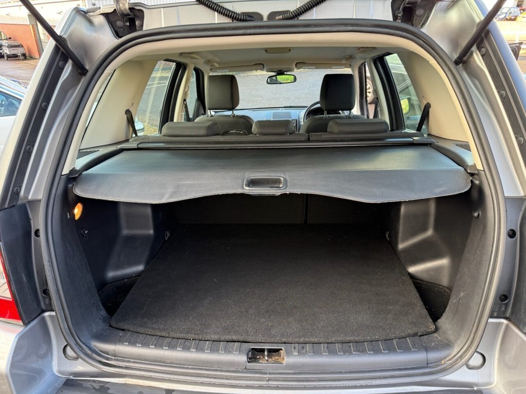 Used Land Rover Freelander 2 2011 for sale - 76751188: Photo 9