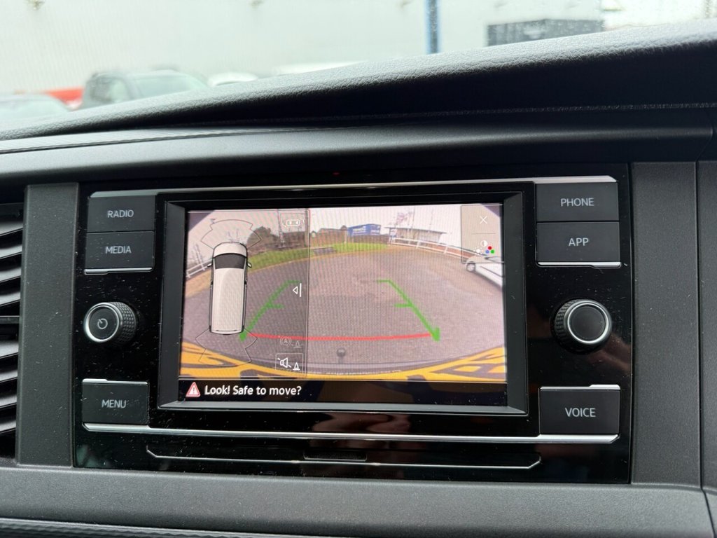 Used Volkswagen Transporter 2021 for sale - 77655412: Photo 4