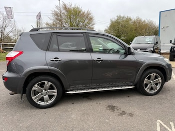 Used Toyota RAV4 2010 for sale - 77952566: Photo