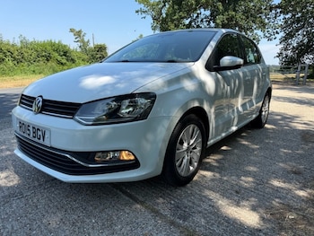 Used Volkswagen Polo 2015 for sale - 79059587: Photo