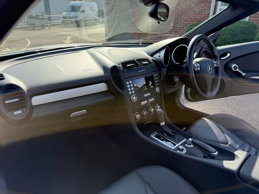 Used Mercedes-Benz SLK 2008 for sale - 77161942: Photo 21