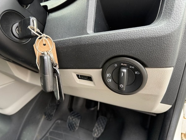 Used Volkswagen Transporter 2018 for sale - 76235787: Photo 12