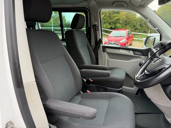Used Volkswagen Transporter 2018 for sale - 76235787: Photo 14