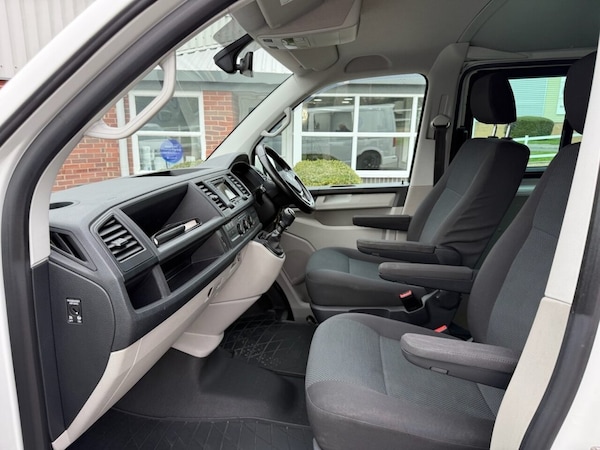 Used Volkswagen Transporter 2018 for sale - 76235787: Photo 15