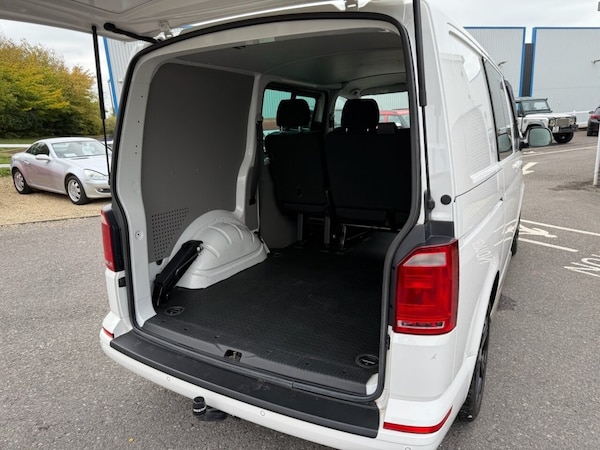 Used Volkswagen Transporter 2018 for sale - 76235787: Photo 19