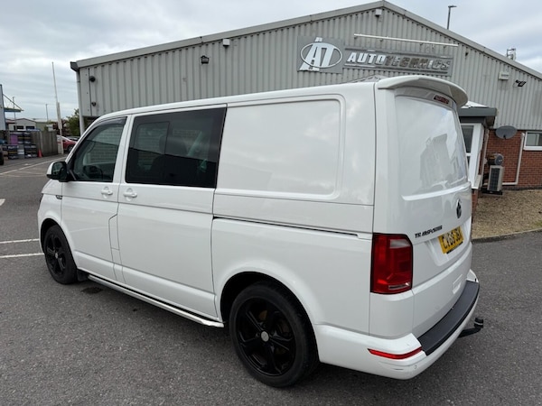 Used Volkswagen Transporter 2018 for sale - 76235787: Photo 5