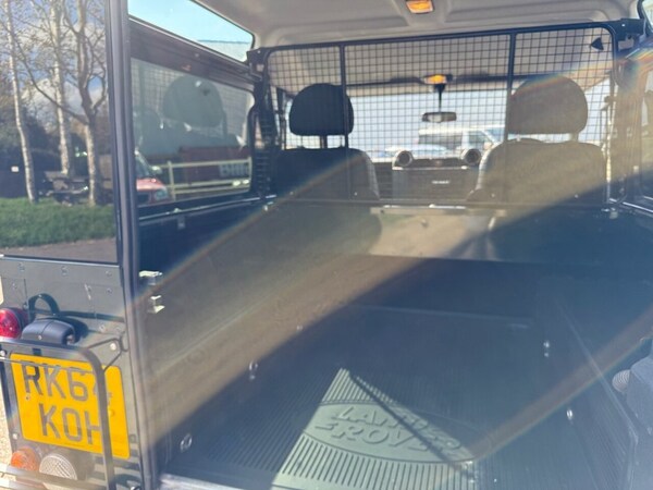 Used Land Rover Defender 2014 for sale - 76119279: Photo 18