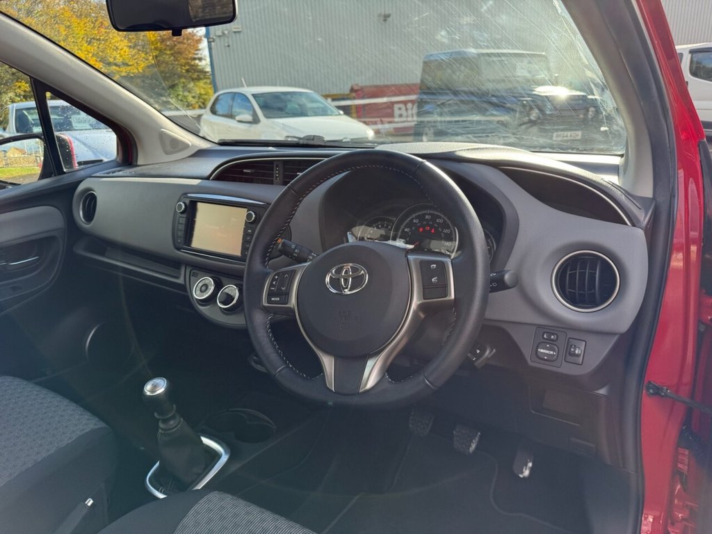 Used Toyota Yaris 2015 for sale - 76185447: Photo 5