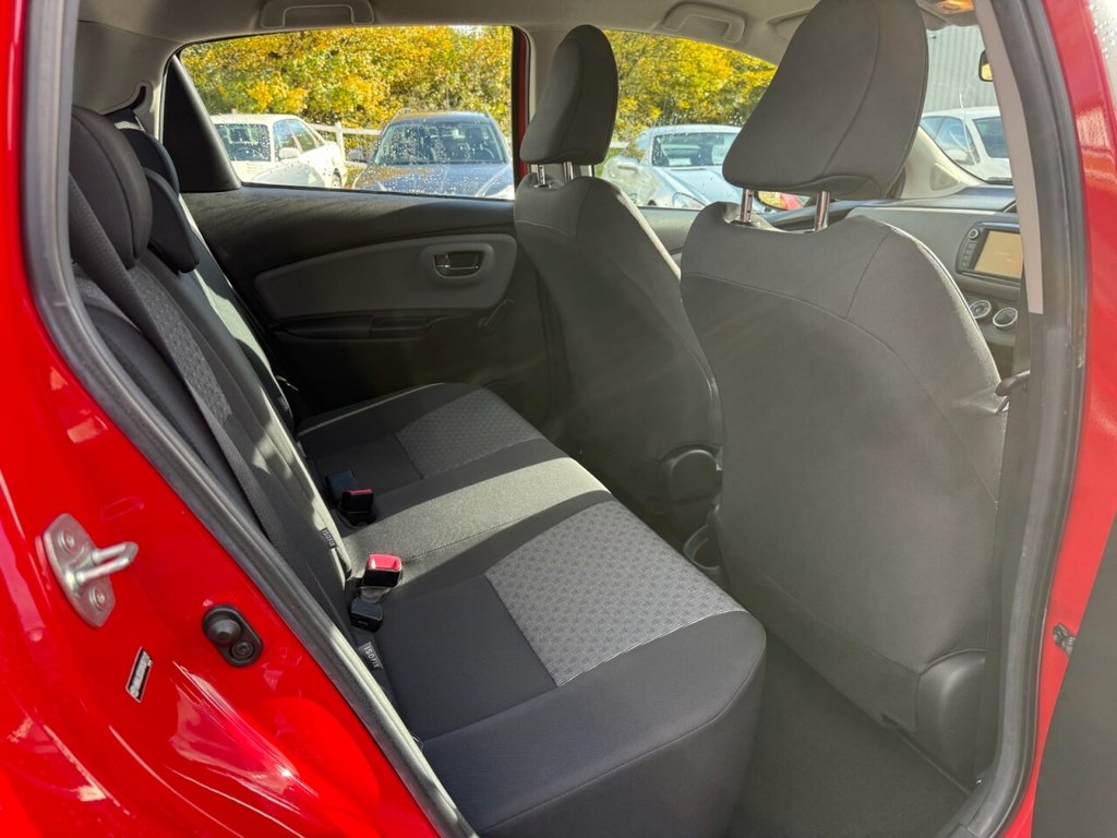 Used Toyota Yaris 2015 for sale - 76185447: Photo 8