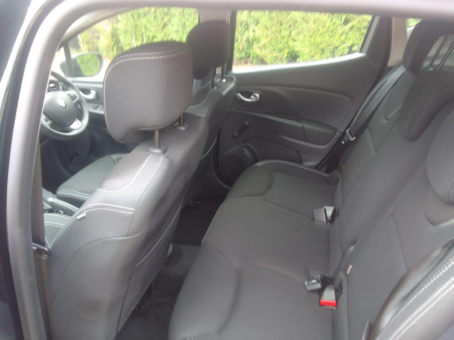 Used Renault Clio for sale - 76735024: Photo 8