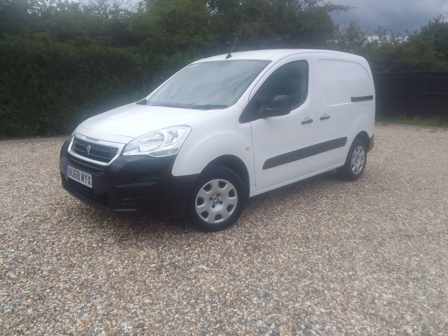 Used Peugeot Partner 2018 for sale - 76735419: Photo 1