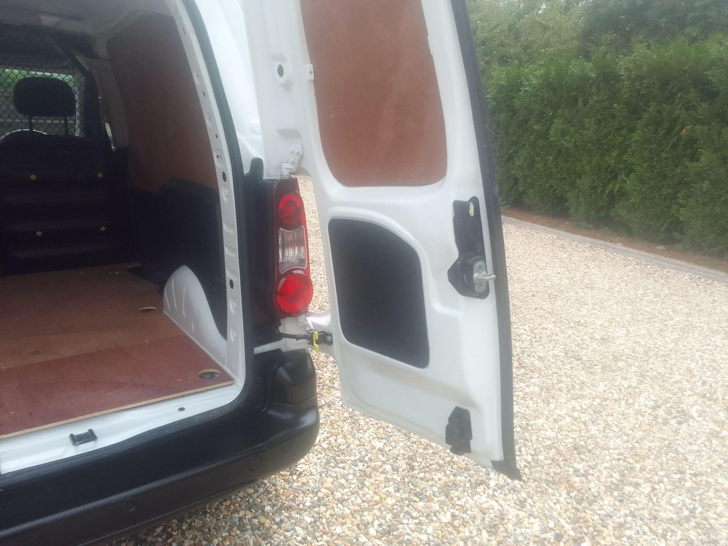 Used Peugeot Partner 2018 for sale - 76735419: Photo 6