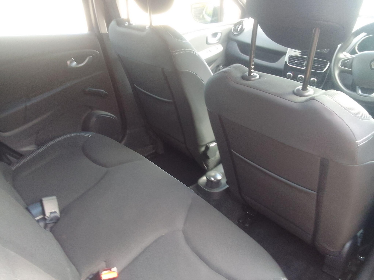 Used Renault Clio for sale - 76735500: Photo 14